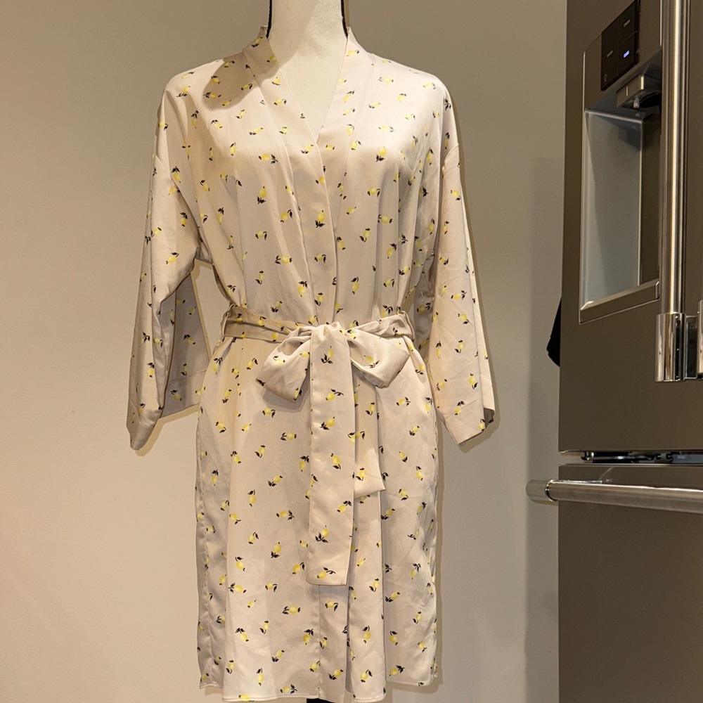 Flora Nikrooz Elegant Silk Robe